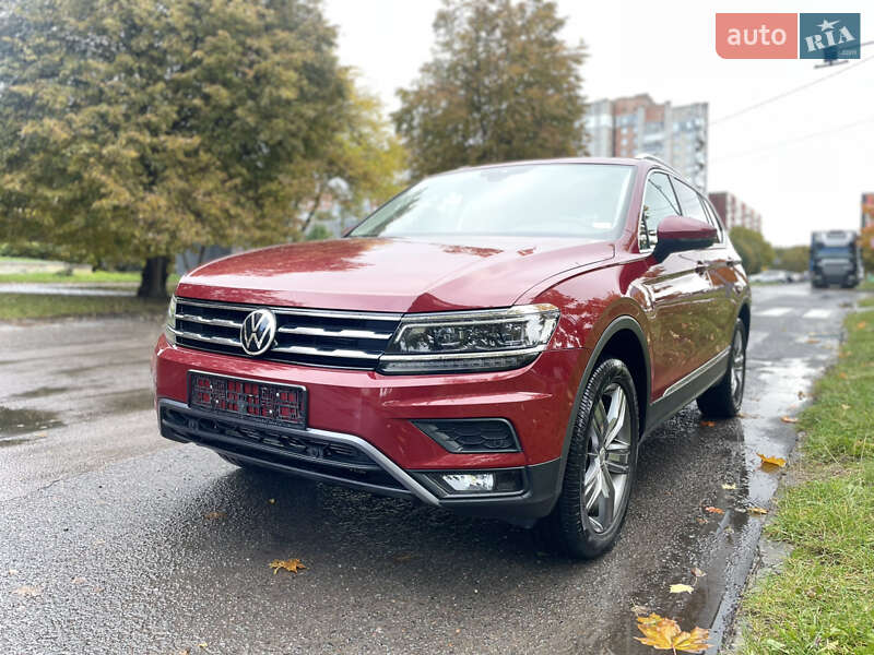 Внедорожник / Кроссовер Volkswagen Tiguan 2020 в Львове