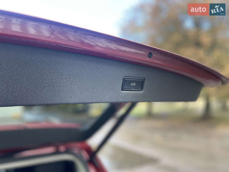 Внедорожник / Кроссовер Volkswagen Tiguan 2020 в Львове