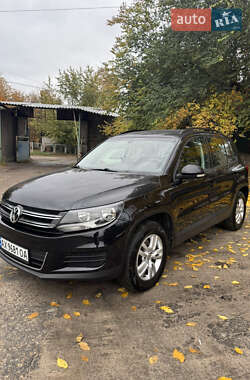 Позашляховик / Кросовер Volkswagen Tiguan 2017 в Харкові