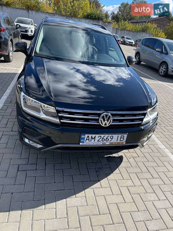Внедорожник / Кроссовер Volkswagen Tiguan 2021 в Житомире