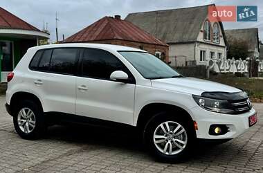 Внедорожник / Кроссовер Volkswagen Tiguan 2014 в Ахтырке