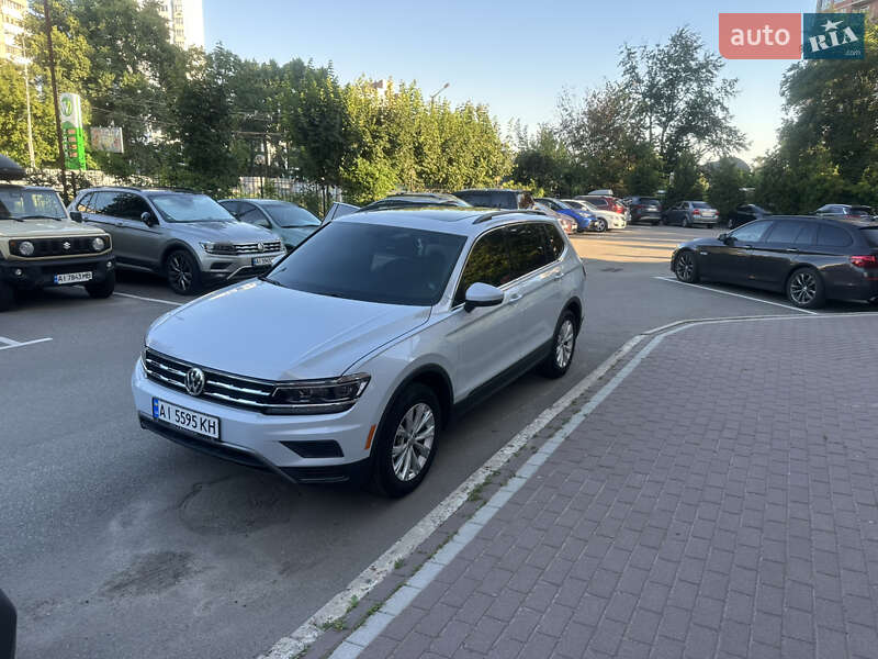 Позашляховик / Кросовер Volkswagen Tiguan 2018 в Броварах фото 20 Позашляховик / Кросовер Volkswagen Tiguan 2018 в Броварах