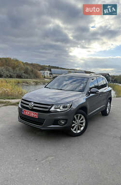 Внедорожник / Кроссовер Volkswagen Tiguan 2016 в Днепре