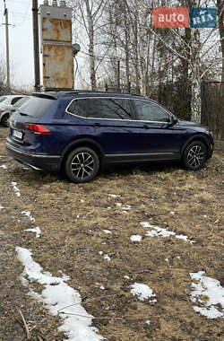 Позашляховик / Кросовер Volkswagen Tiguan 2020 в  фото 8 Позашляховик / Кросовер Volkswagen Tiguan 2020 в