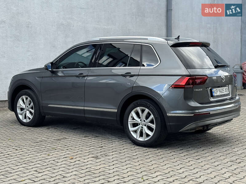 Внедорожник / Кроссовер Volkswagen Tiguan 2017 в Запорожье