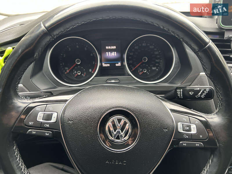 Внедорожник / Кроссовер Volkswagen Tiguan 2017 в Ахтырке фото 21 Внедорожник / Кроссовер Volkswagen Tiguan 2017 в Ахтырке