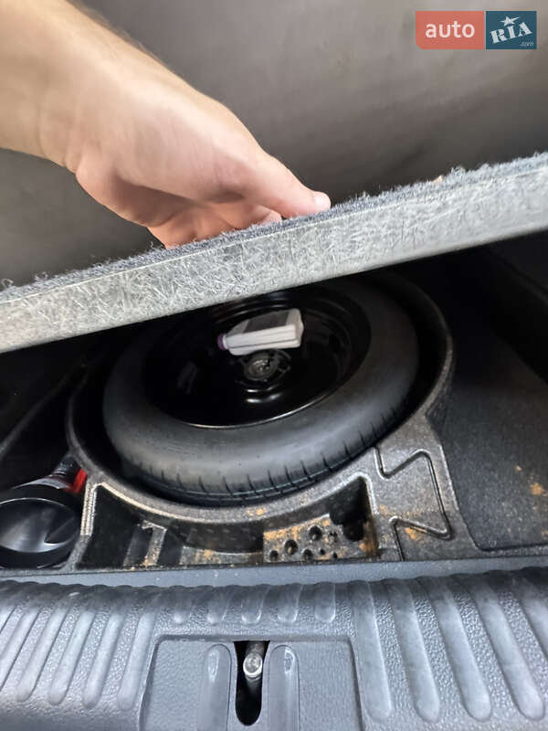 Внедорожник / Кроссовер Volkswagen Tiguan 2016 в Кривом Роге