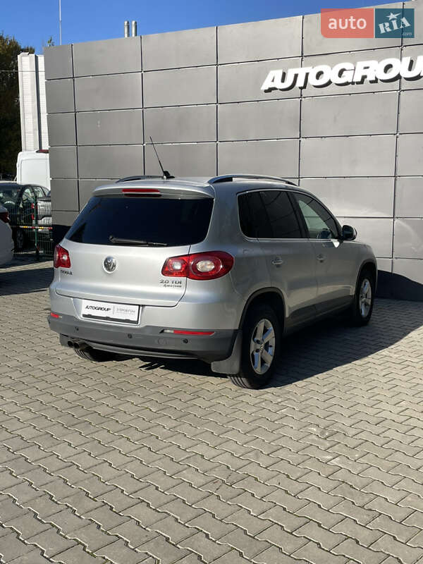 Позашляховик / Кросовер Volkswagen Tiguan 2010 в Одесі