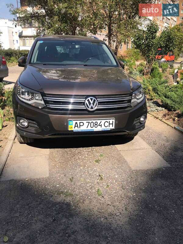 Внедорожник / Кроссовер Volkswagen Tiguan 2012 в Запорожье