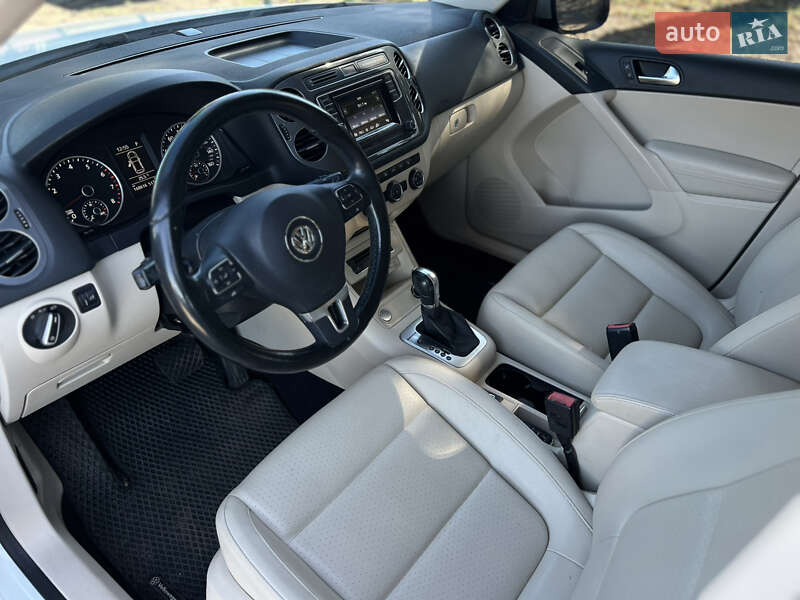 Внедорожник / Кроссовер Volkswagen Tiguan 2015 в Умани