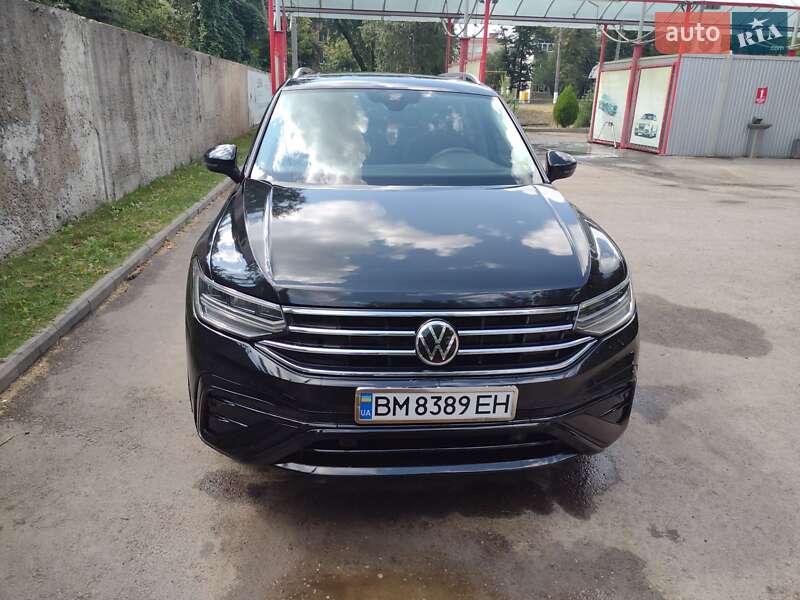 Внедорожник / Кроссовер Volkswagen Tiguan 2021 в Конотопе