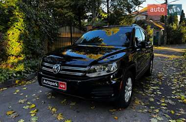 Внедорожник / Кроссовер Volkswagen Tiguan 2016 в Киеве