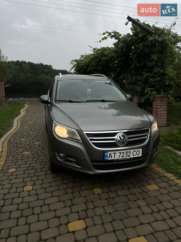 Позашляховик / Кросовер Volkswagen Tiguan 2010 в Коломиї