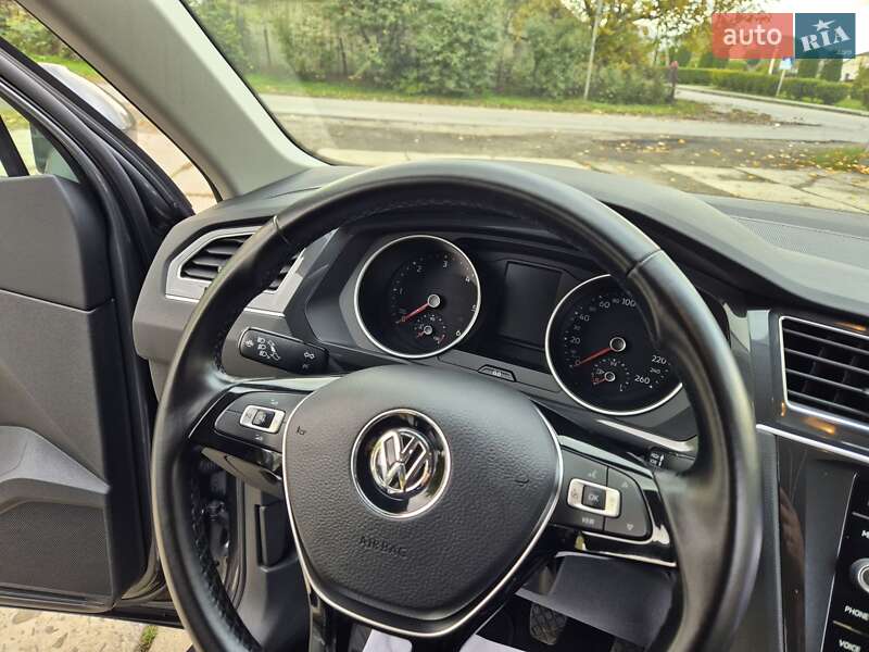 Позашляховик / Кросовер Volkswagen Tiguan 2019 в Стрию