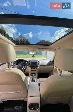 Позашляховик / Кросовер Volkswagen Tiguan 2014 в Бурштині