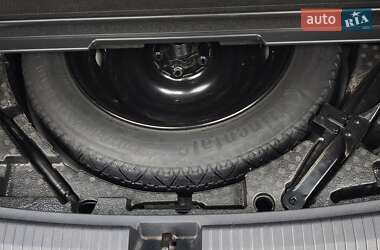 Внедорожник / Кроссовер Volkswagen Tiguan 2018 в 