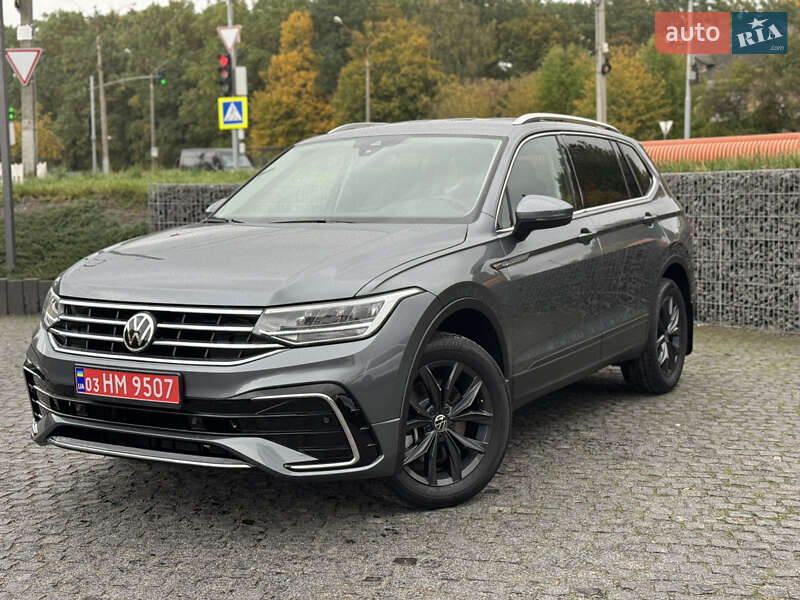 Позашляховик / Кросовер Volkswagen Tiguan 2024 в Львові
