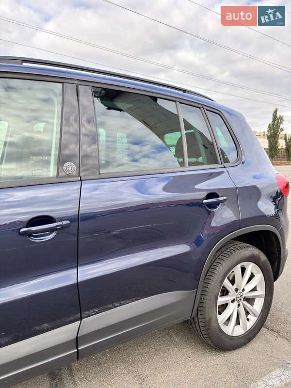 Позашляховик / Кросовер Volkswagen Tiguan 2017 в Києві