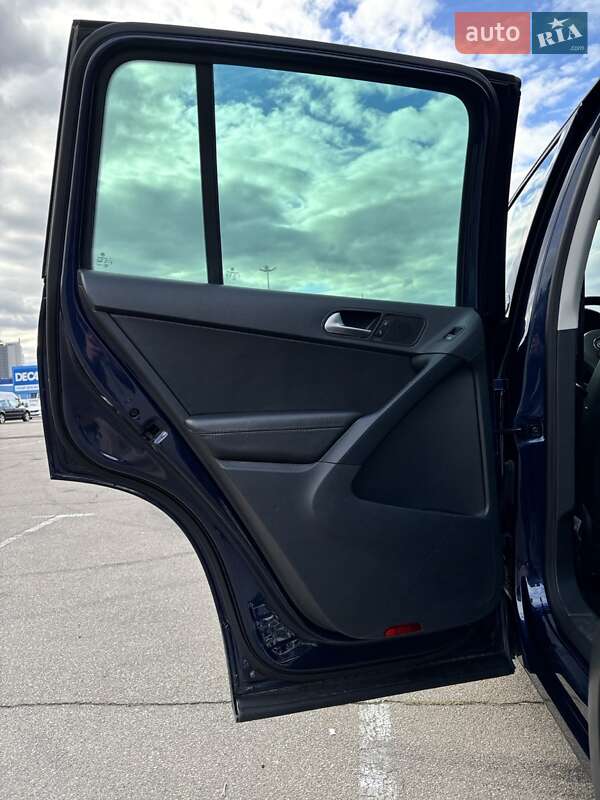 Позашляховик / Кросовер Volkswagen Tiguan 2017 в Києві