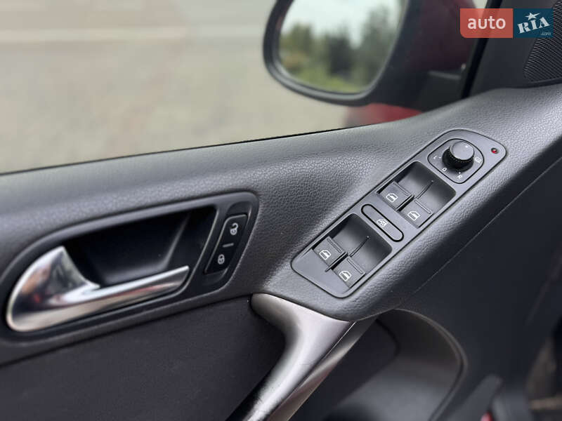 Внедорожник / Кроссовер Volkswagen Tiguan 2008 в Киеве