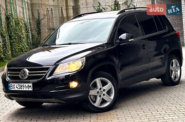 Внедорожник / Кроссовер Volkswagen Tiguan 2009 в Хмельницком