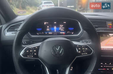 Внедорожник / Кроссовер Volkswagen Tiguan 2023 в 