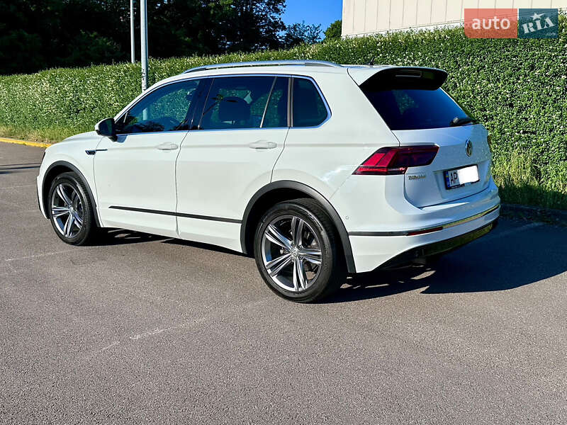 Внедорожник / Кроссовер Volkswagen Tiguan 2017 в Киеве