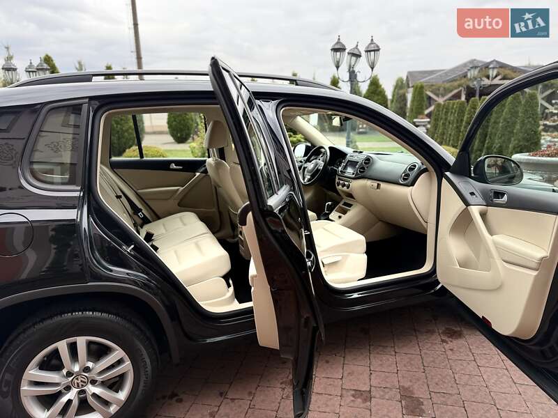 Внедорожник / Кроссовер Volkswagen Tiguan 2017 в Стрые