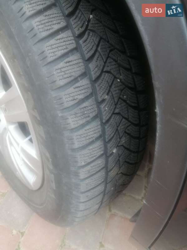 Позашляховик / Кросовер Volkswagen Tiguan 2011 в Скалаті