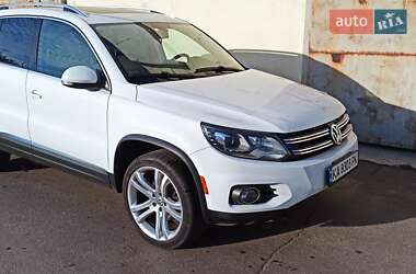 Внедорожник / Кроссовер Volkswagen Tiguan 2016 в Киеве