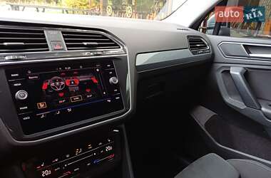 Позашляховик / Кросовер Volkswagen Tiguan 2022 в  фото 65 Позашляховик / Кросовер Volkswagen Tiguan 2022 в