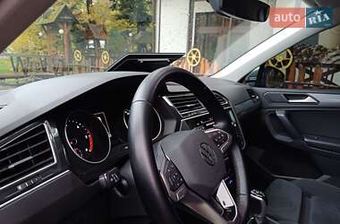 Позашляховик / Кросовер Volkswagen Tiguan 2022 в  фото 93 Позашляховик / Кросовер Volkswagen Tiguan 2022 в