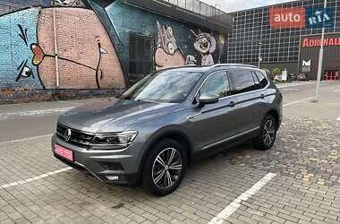 Внедорожник / Кроссовер Volkswagen Tiguan 2018 в Луцке