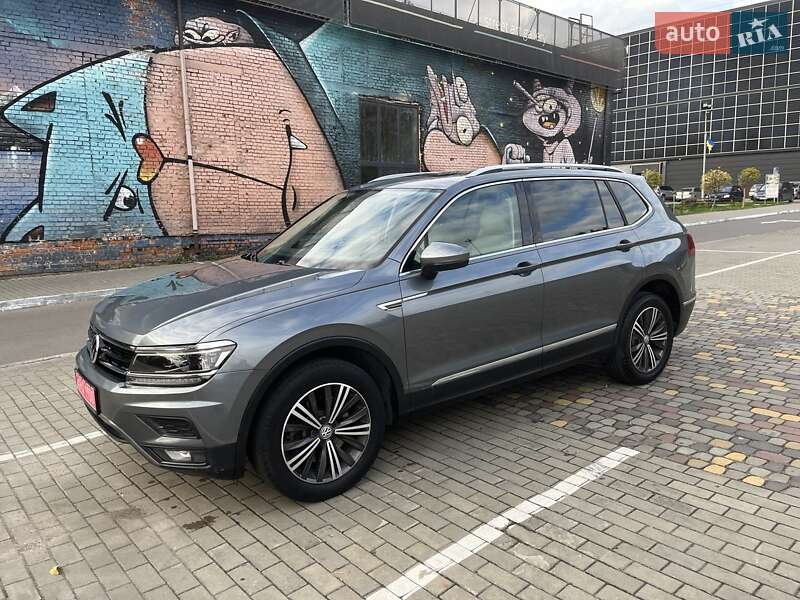 Внедорожник / Кроссовер Volkswagen Tiguan 2018 в Луцке фото 2 Внедорожник / Кроссовер Volkswagen Tiguan 2018 в Луцке