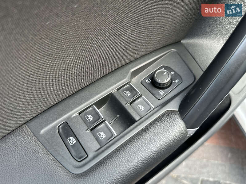 Внедорожник / Кроссовер Volkswagen Tiguan 2017 в Львове