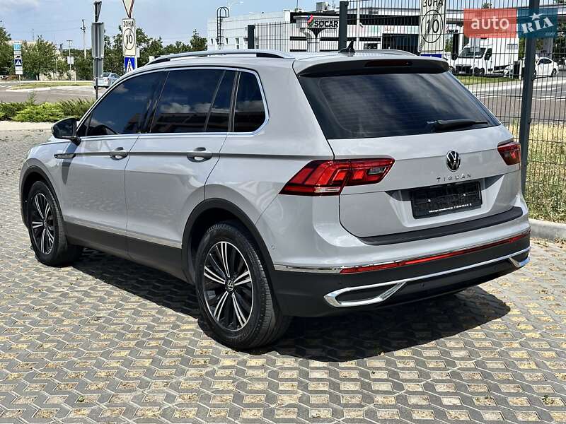 Внедорожник / Кроссовер Volkswagen Tiguan 2022 в Одессе