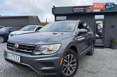Внедорожник / Кроссовер Volkswagen Tiguan 2019 в Почаеве