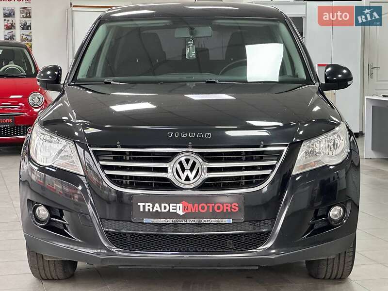 Внедорожник / Кроссовер Volkswagen Tiguan 2010 в Киеве
