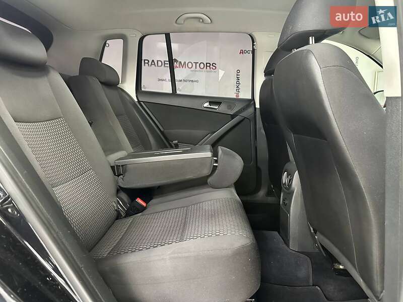 Внедорожник / Кроссовер Volkswagen Tiguan 2010 в Киеве