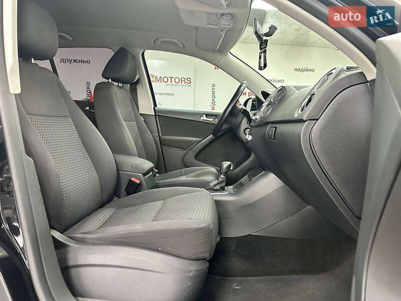 Внедорожник / Кроссовер Volkswagen Tiguan 2010 в Киеве