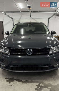 Внедорожник / Кроссовер Volkswagen Tiguan 2018 в Киеве