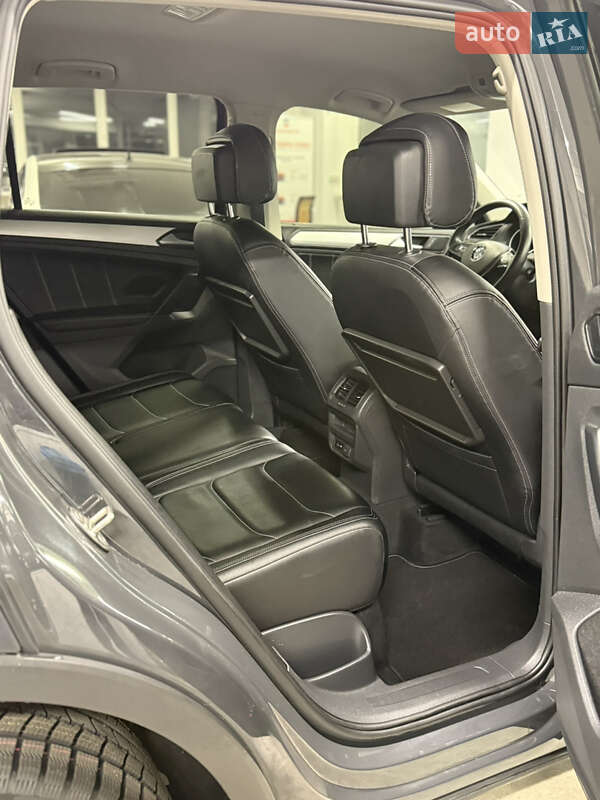 Позашляховик / Кросовер Volkswagen Tiguan 2018 в Києві фото 13 Позашляховик / Кросовер Volkswagen Tiguan 2018 в Києві