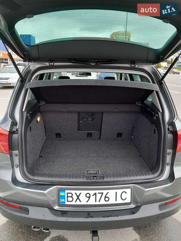 Позашляховик / Кросовер Volkswagen Tiguan 2012 в Кам'янець-Подільському