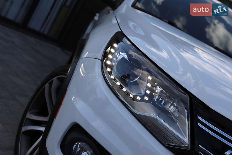 Позашляховик / Кросовер Volkswagen Tiguan 2017 в Дрогобичі