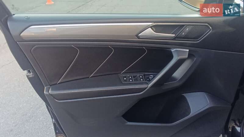 Внедорожник / Кроссовер Volkswagen Tiguan 2023 в Днепре