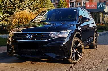 Внедорожник / Кроссовер Volkswagen Tiguan 2023 в Днепре