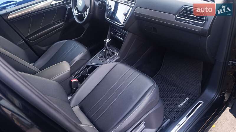 Внедорожник / Кроссовер Volkswagen Tiguan 2023 в Днепре