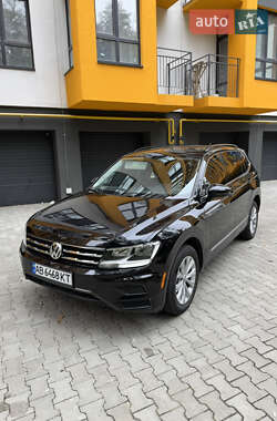 Внедорожник / Кроссовер Volkswagen Tiguan 2018 в 