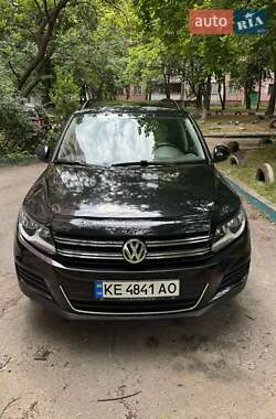 Внедорожник / Кроссовер Volkswagen Tiguan 2015 в Днепре