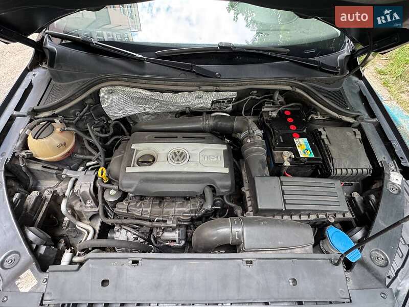 Внедорожник / Кроссовер Volkswagen Tiguan 2015 в Днепре